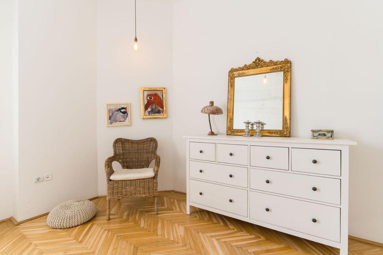 Klauzal Apartment W/3 Bedrooms, French Balcony ブダペスト エクステリア 写真