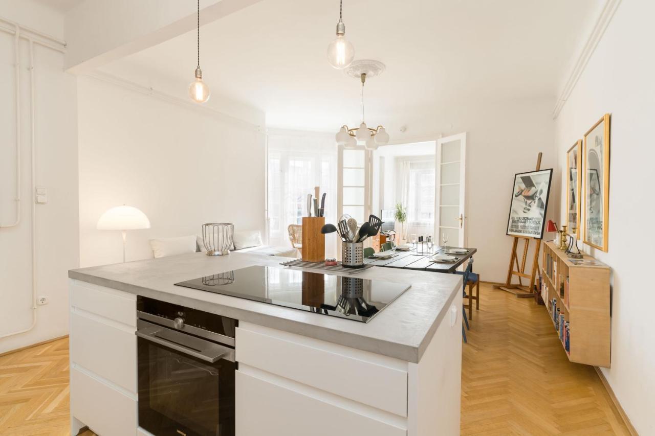 Klauzal Apartment W/3 Bedrooms, French Balcony ブダペスト エクステリア 写真