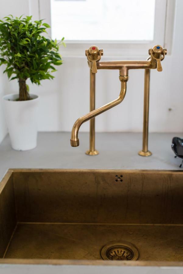 Klauzal Apartment W/3 Bedrooms, French Balcony ブダペスト エクステリア 写真